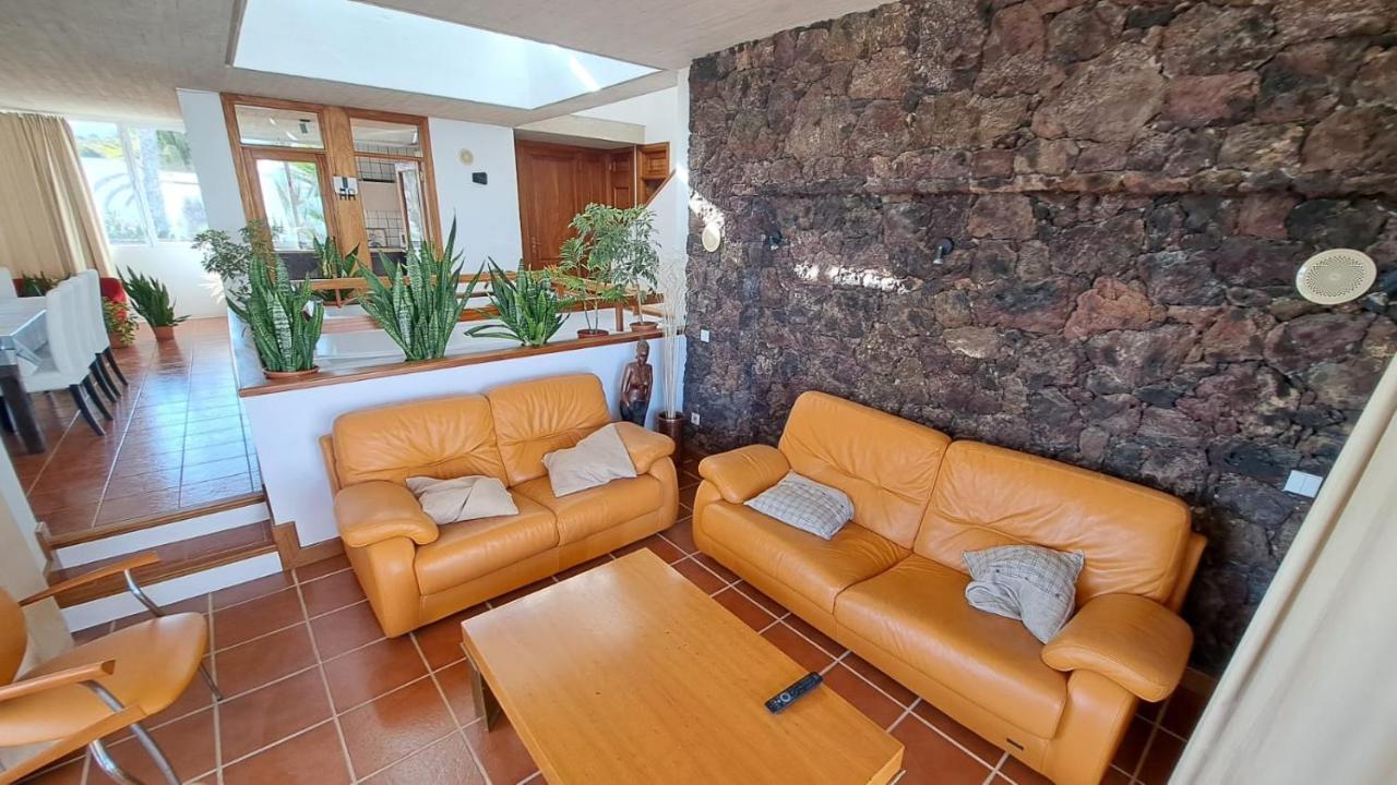 Casa Costa Volcan